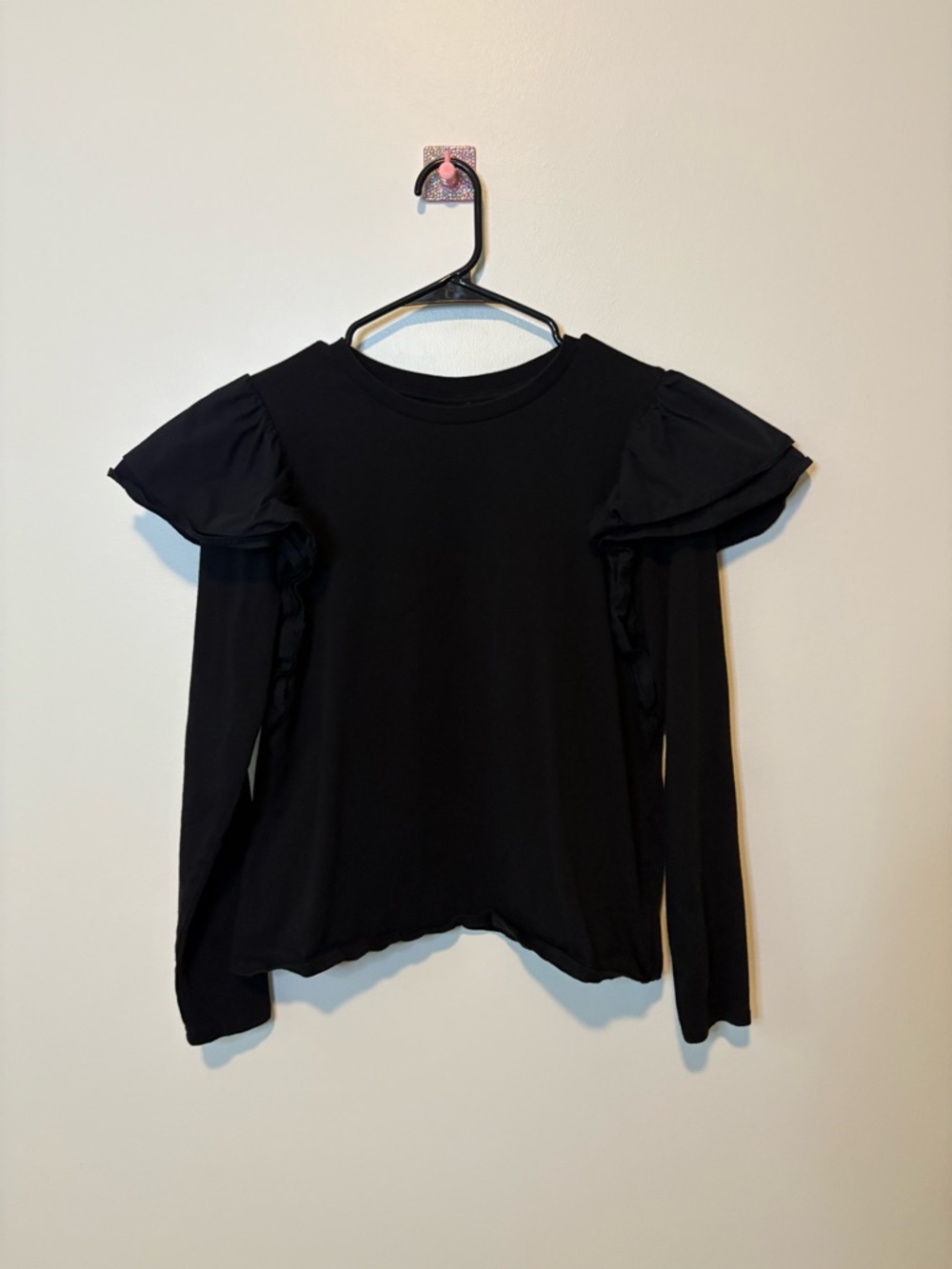 Who What Wear Black Ruffle Sleeve Long-Sleeve Tee